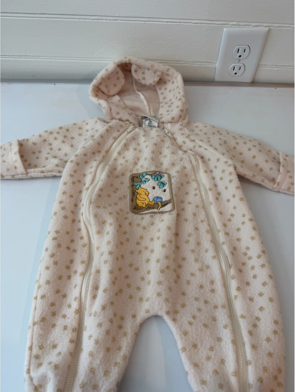 Vintage Disney Classic Winnie The Pooh One Piece Size 0-6 months